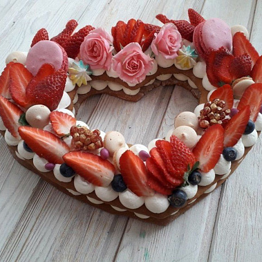 Торт "Клубничное сердце" купить - cтупино.сладкоежкин.рф